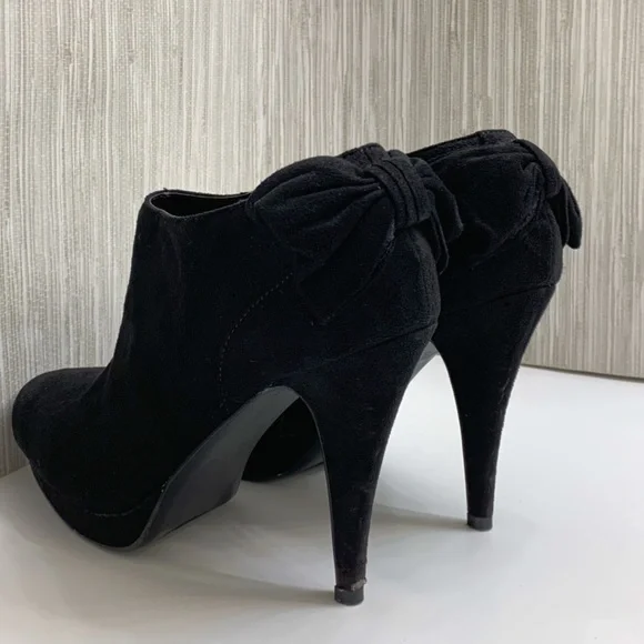 Impo Shoes Impo Black Suede Ankle Bootie Poshmark - Main Image